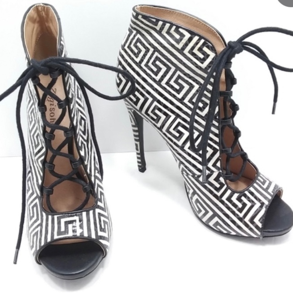 Zigi Soho Martyr Womens Black White Greek Print Peep Toe Platform Heels 8